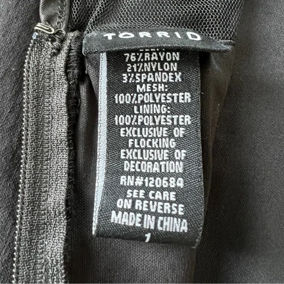 Torrid Peplum Top Womens 1X Black Mesh Polka Dot Sweetheart Gothic Retro Plus - Picture 9 of 10